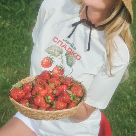 Футболка унисекс Крис (Kris), 150 гр., белая (теплого оттенка)